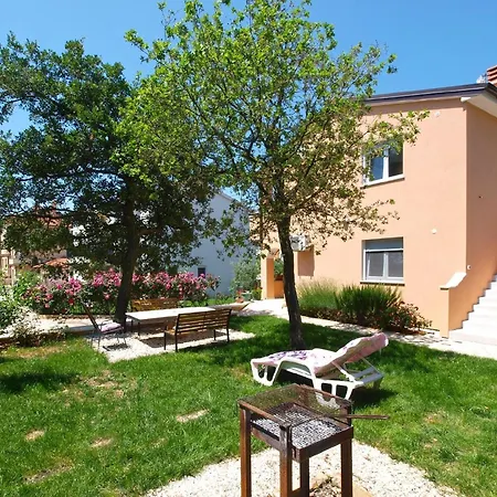 Apartment Fuer 4 Personen Ca 34 Qm In Liznjan, Istrien Suedkueste Von Istrien *